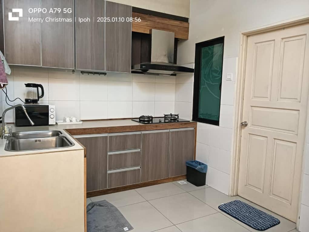 K. Riverfront Apartment Ipoh Quarto foto